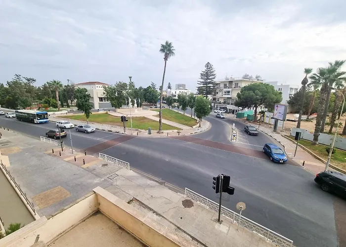 Garden アパート ラルナカ