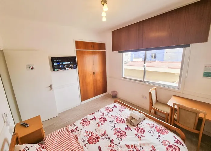 アパート Garden ラルナカ